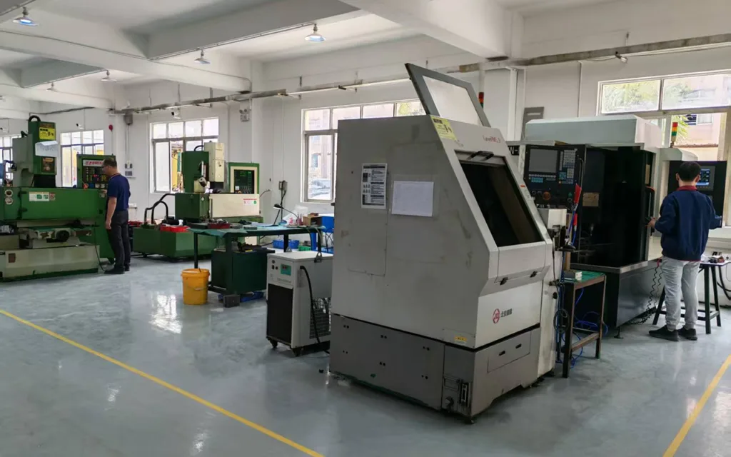 CNC trimming and polishing equipment